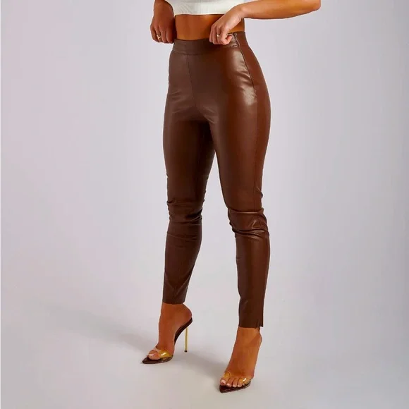 Shayla skinny leg split pant by Meshki - Picture 3 of 15